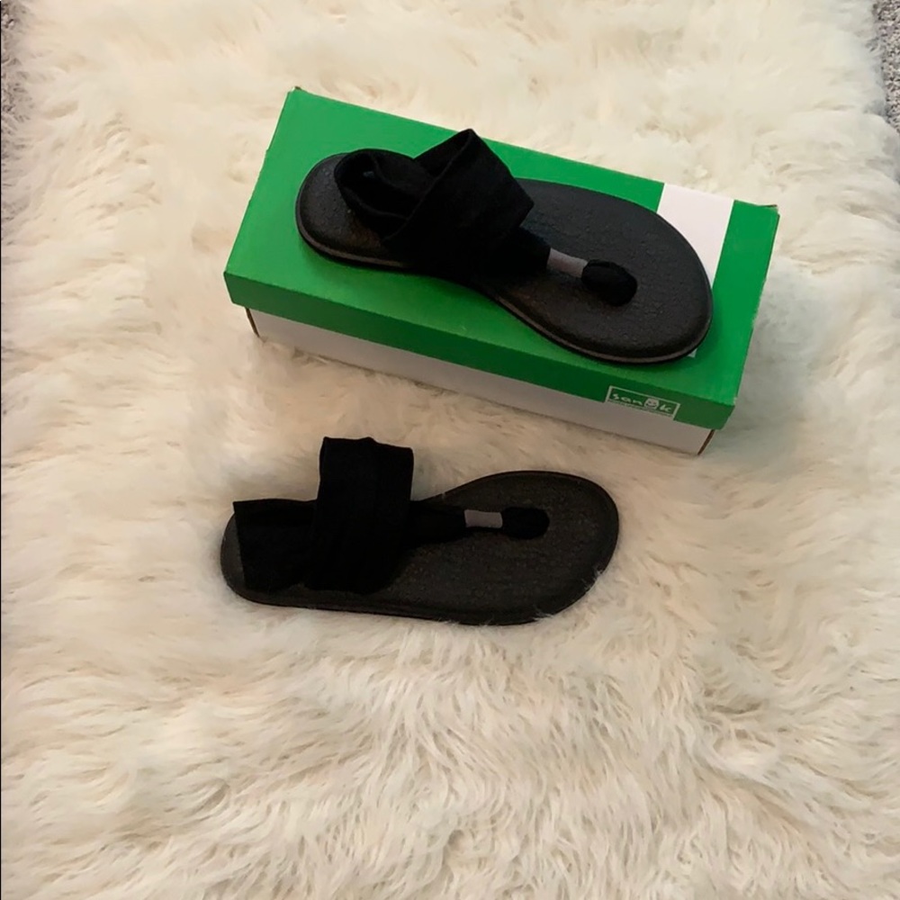 ❤️New never worn black Sanuk yoga sling flip flops